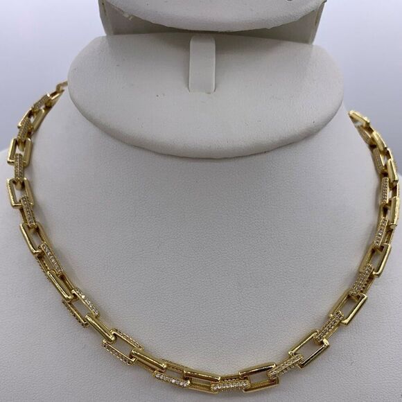 New, no tags, evil eye charm and chain, clear stones and white enamel accents - Picture 9 of 16